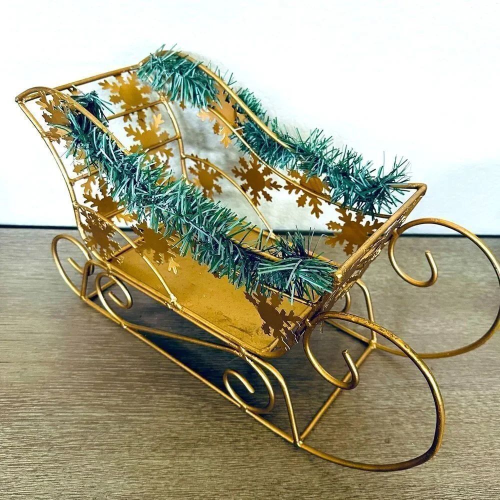 Christmas Metal Frame Gold Santa Sleigh Basket Decor